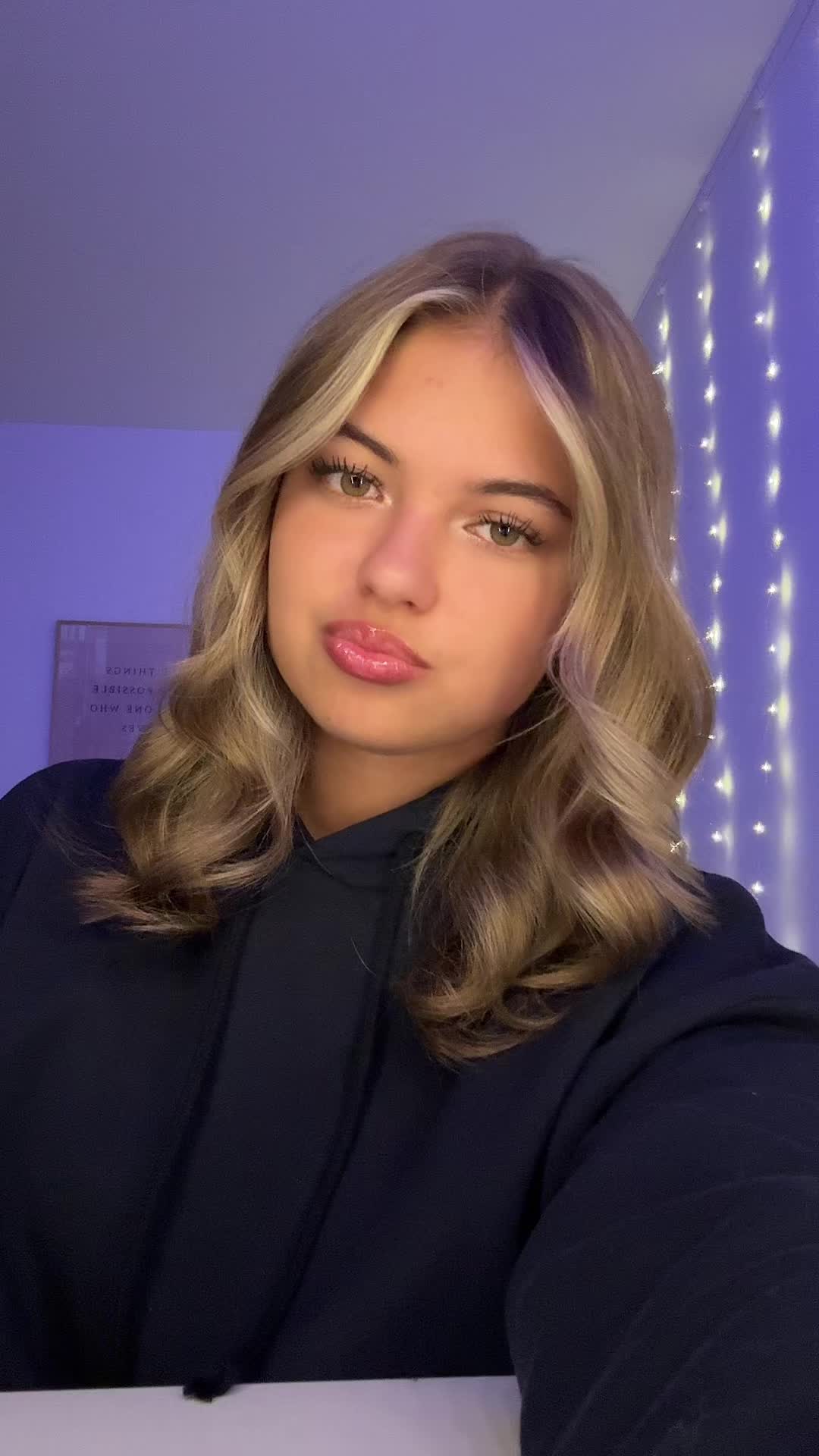 @𝐶𝑎𝑡ℎ𝑙𝑦𝑛