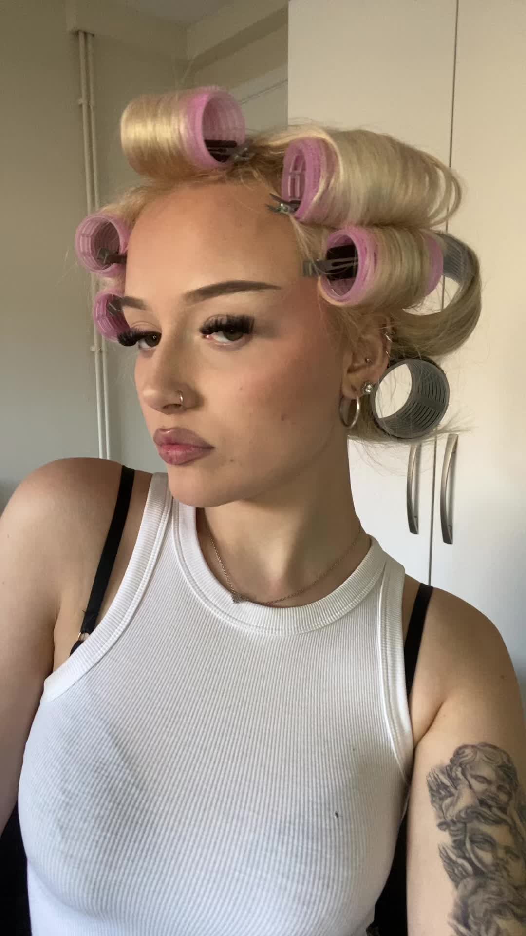 @𝒦𝒾𝓇𝒶-𝐿𝑒𝒾𝑔𝒽 𝒷𝑒𝓋𝒶𝓃