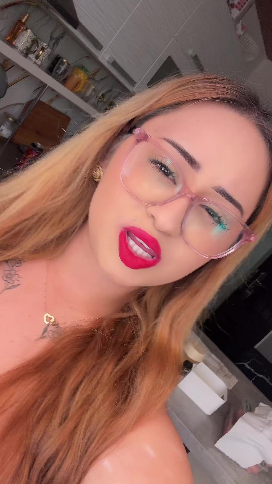 @𝐆