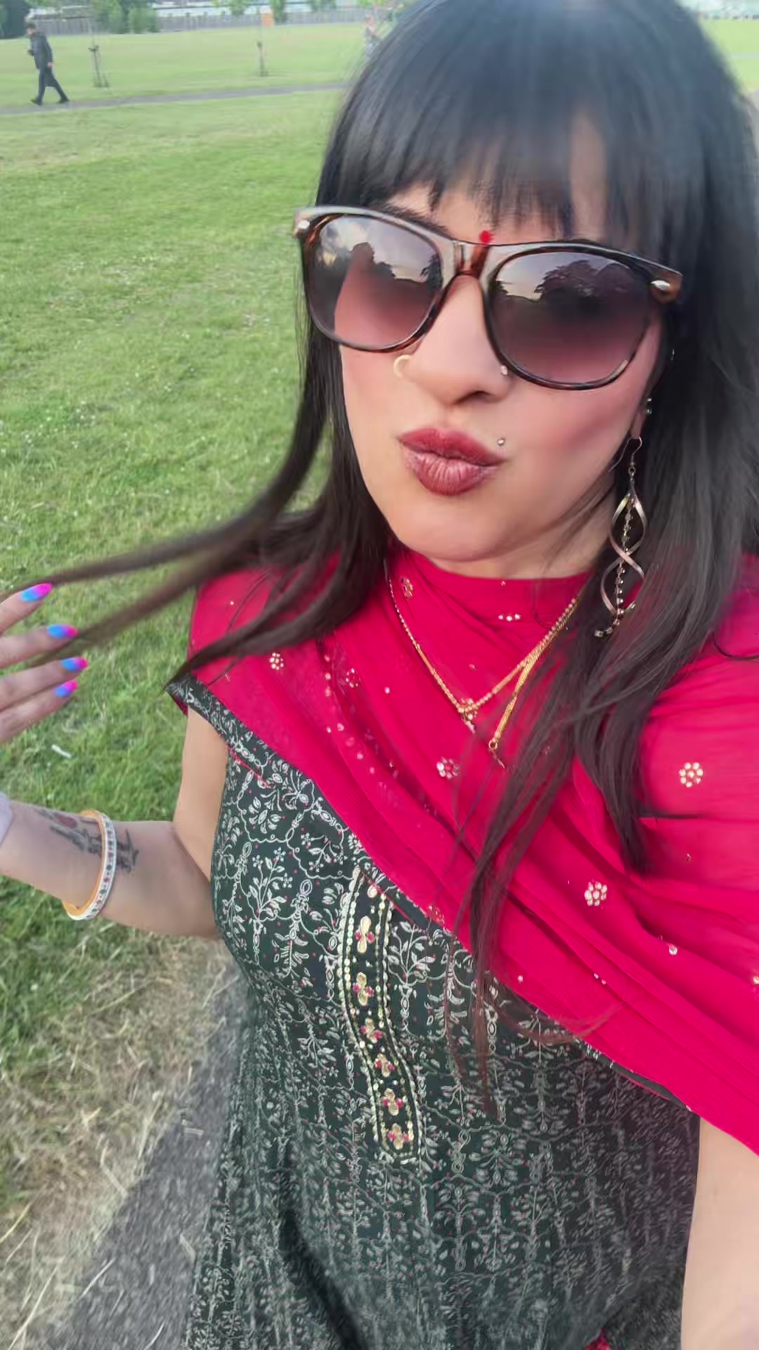 @ⁱᵐ͟͟͞͞☞🇬🇧𝕌𝕂 𝕊𝕙𝕖𝕣𝕟𝕚🐅
