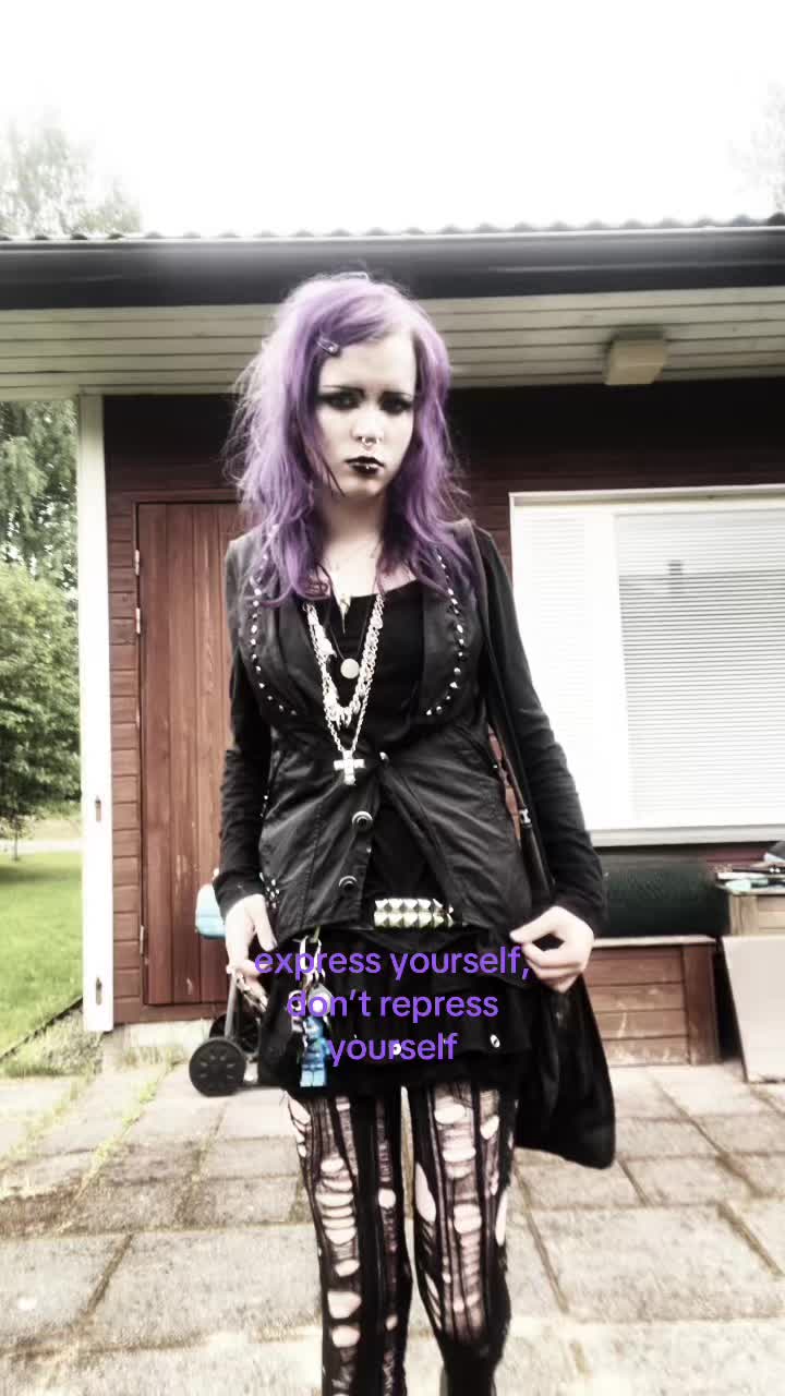@𝔙𝔦