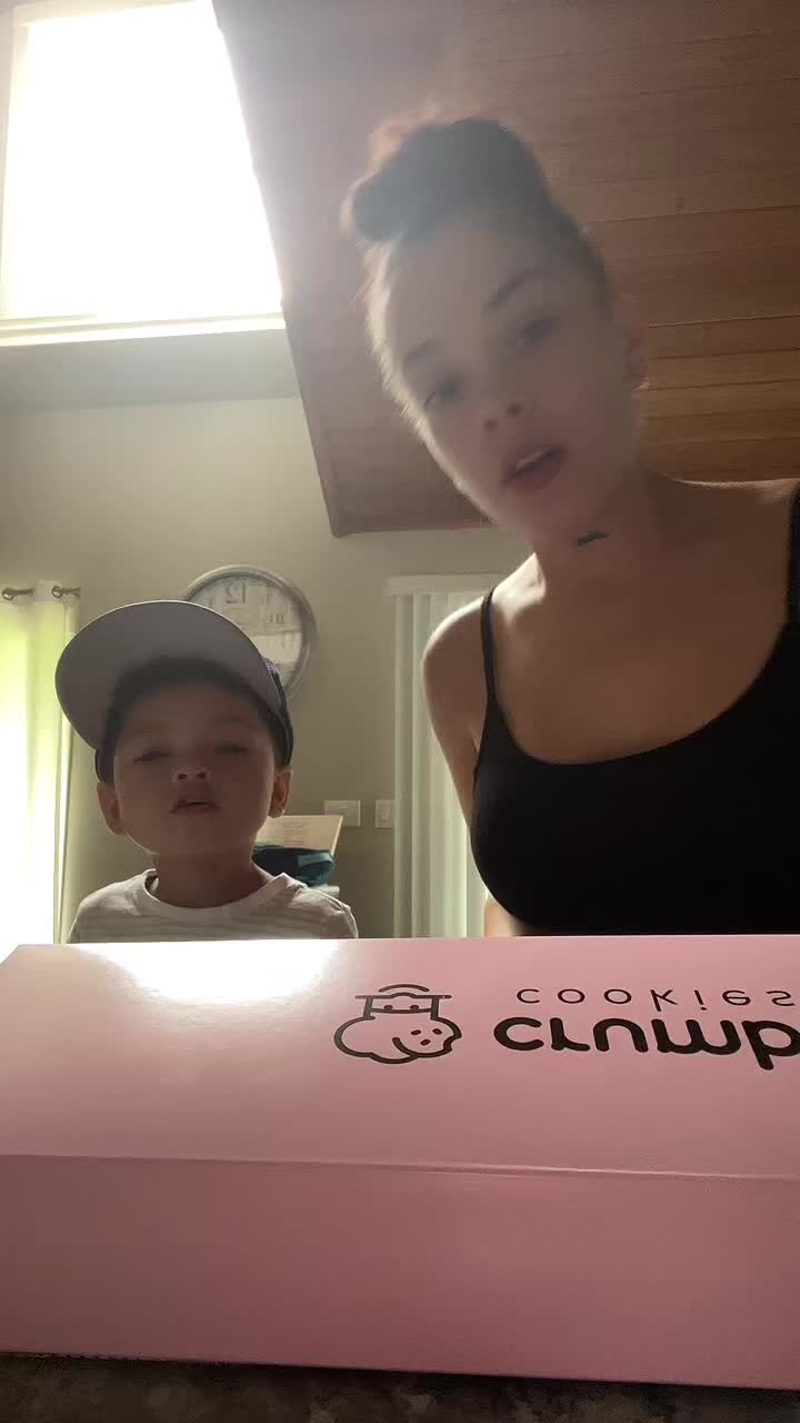 @Gekyume