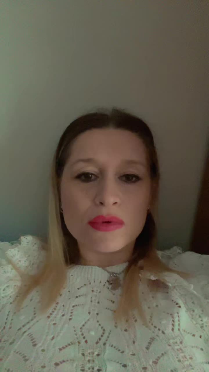 @Rosy_989