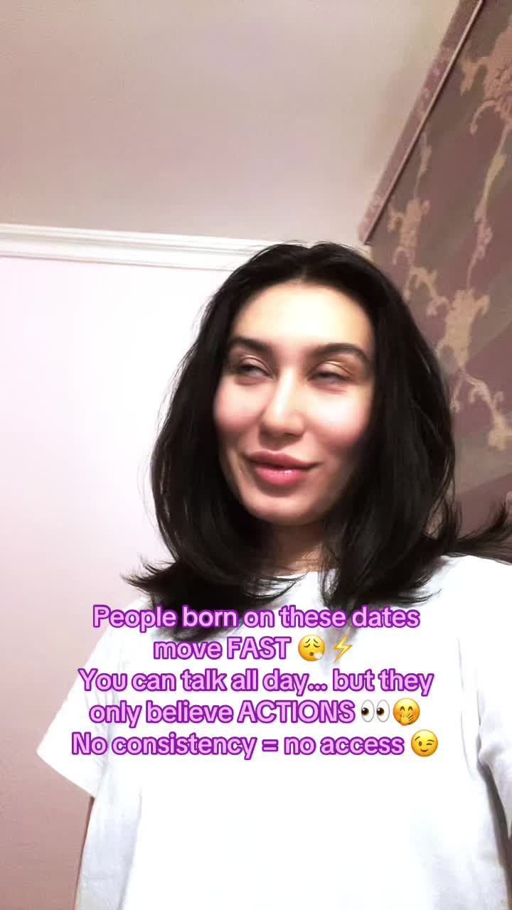 @_cosmic_influencer_