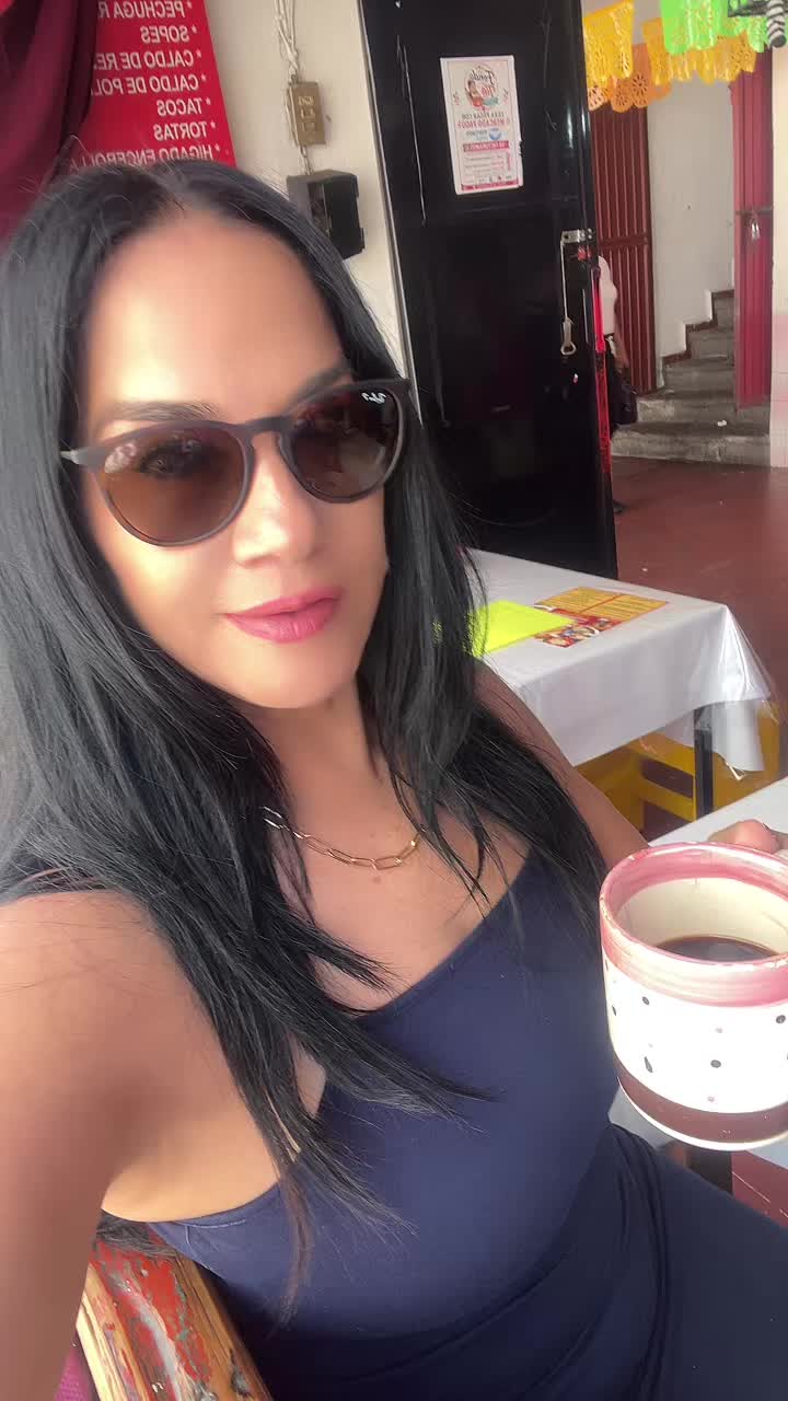 @Ana Lara