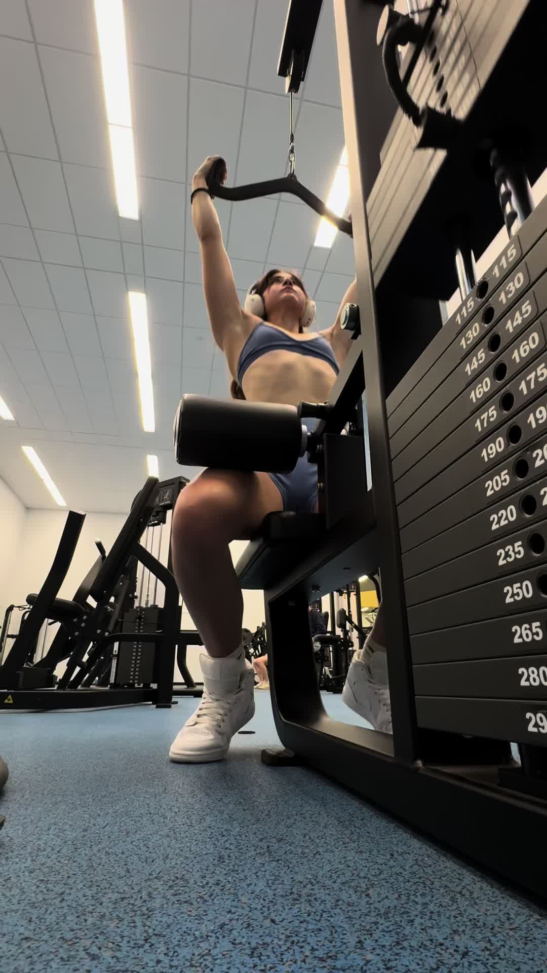 @_linds_lifts_