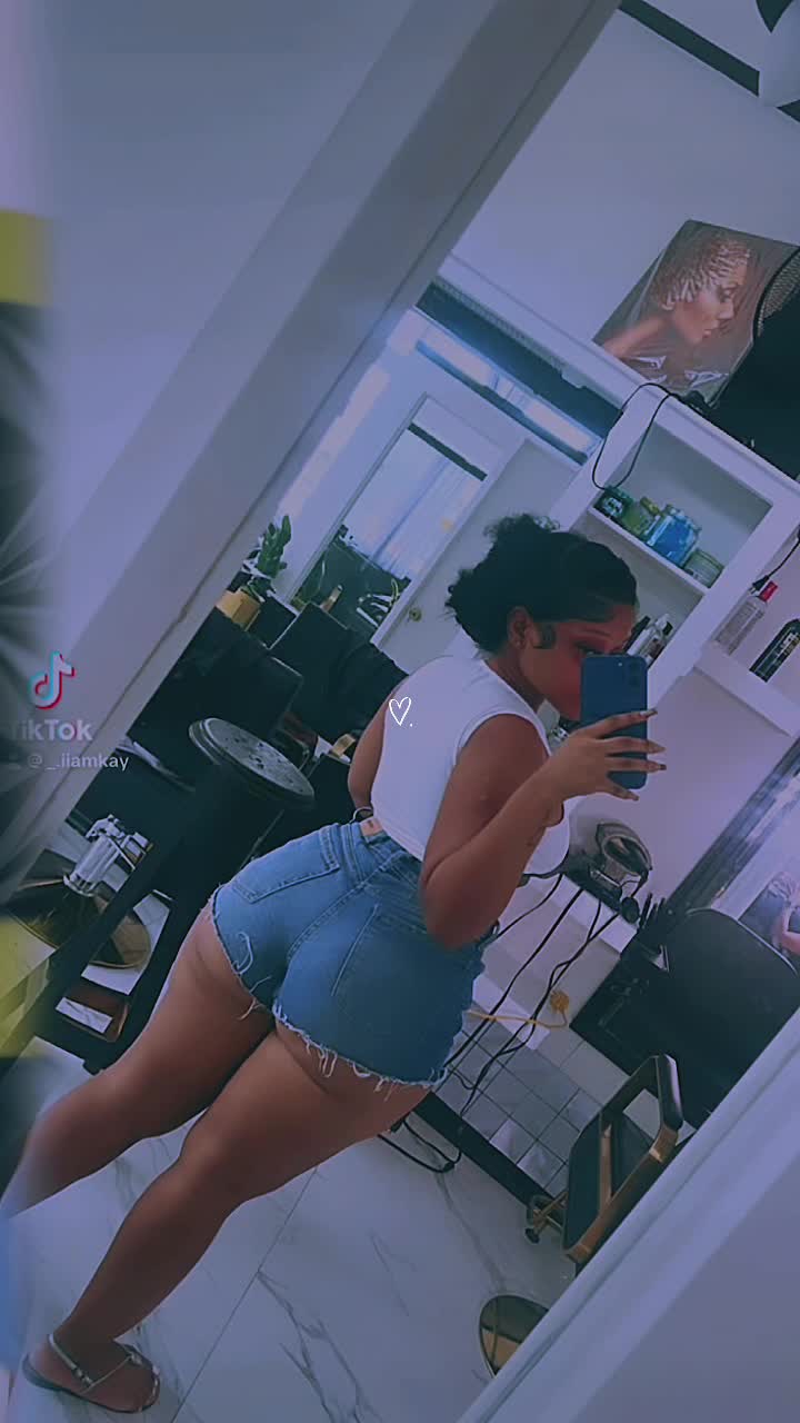 @𝓚𝓪𝔂🫦