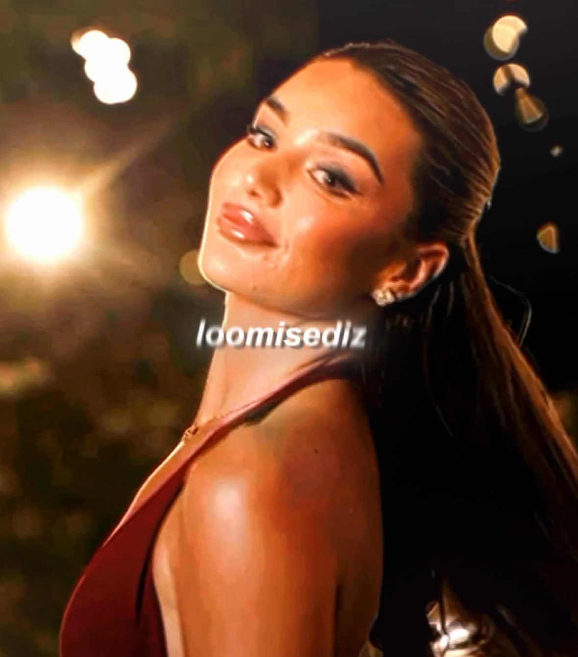 @~ℋℴ𝓁𝓁𝓎~
