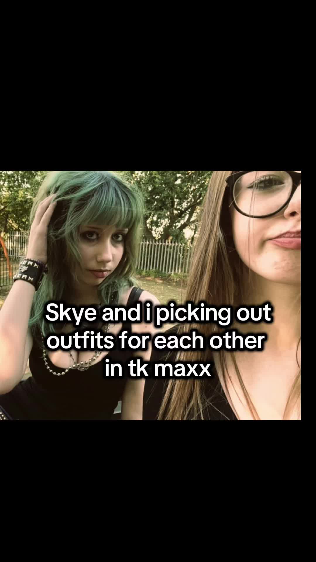 @Evie☠︎︎🦇