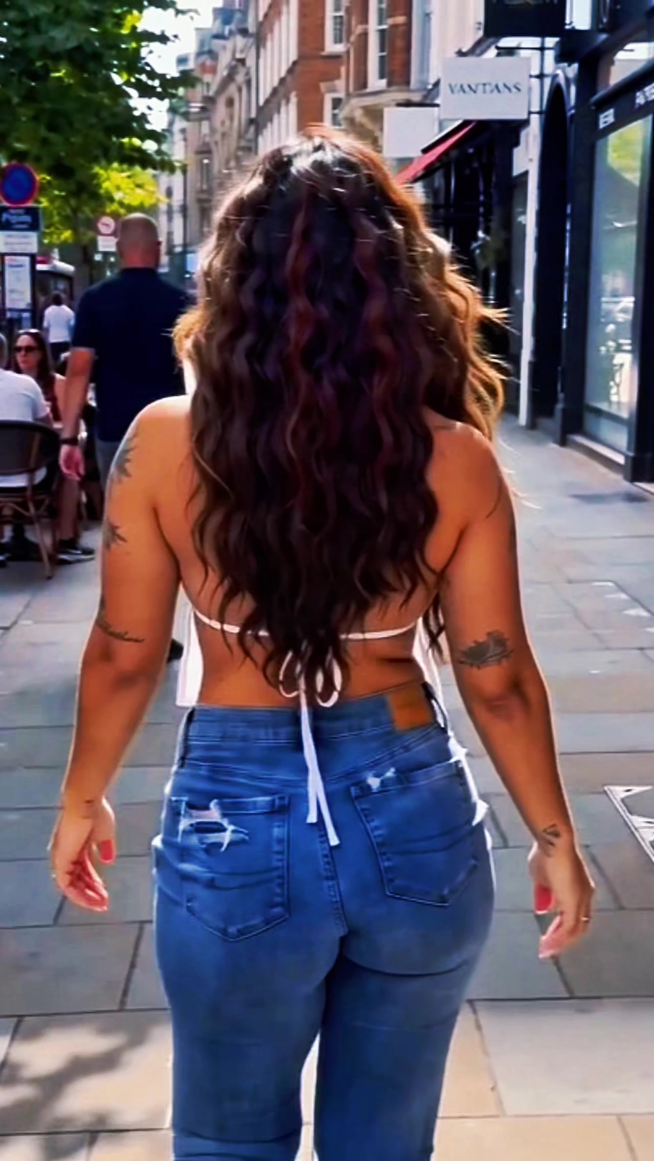 @camila.reyesx__