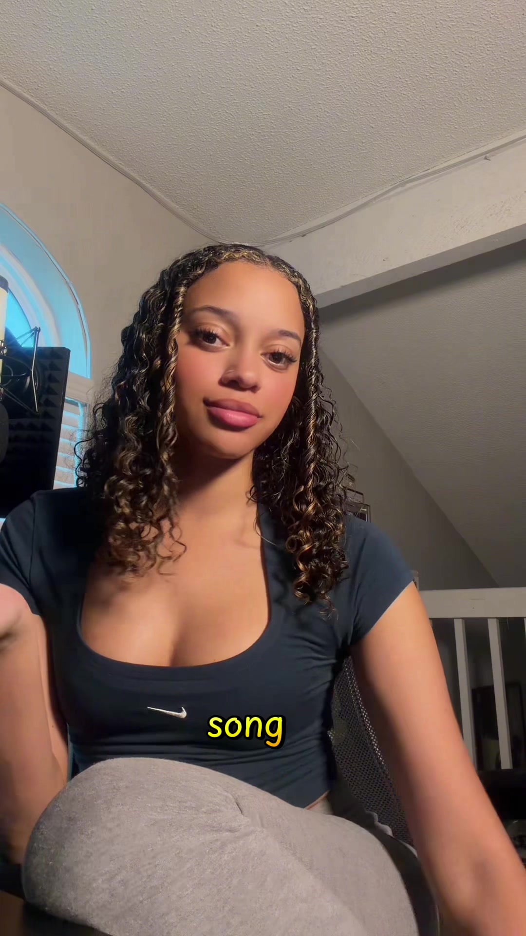 @xova★