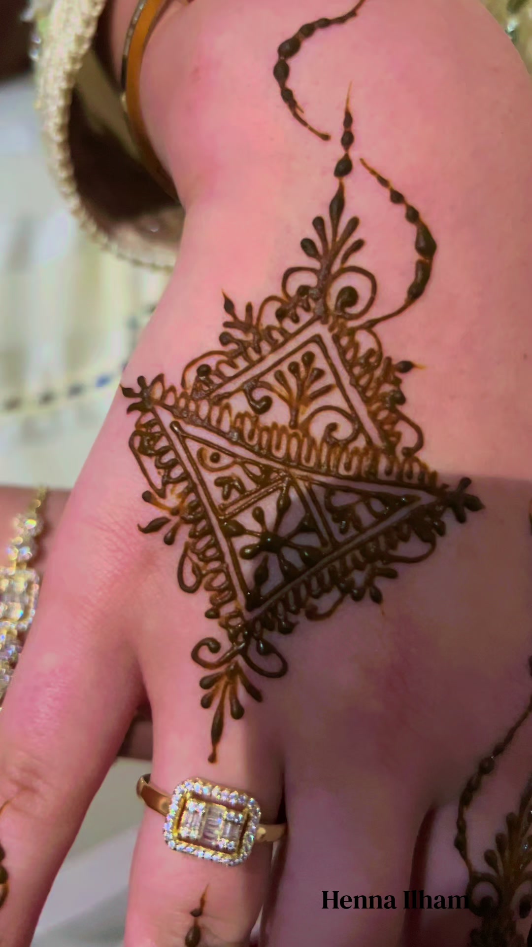 @Henna Ilham