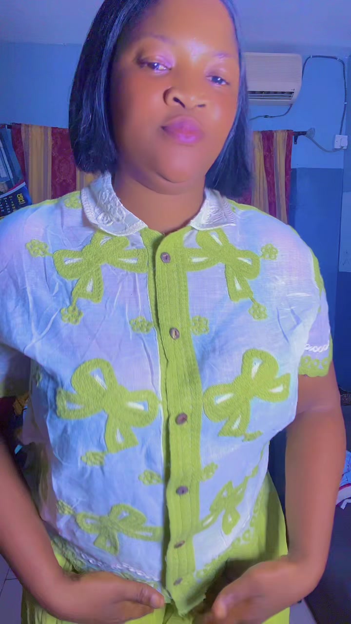 @AyoolaGold1