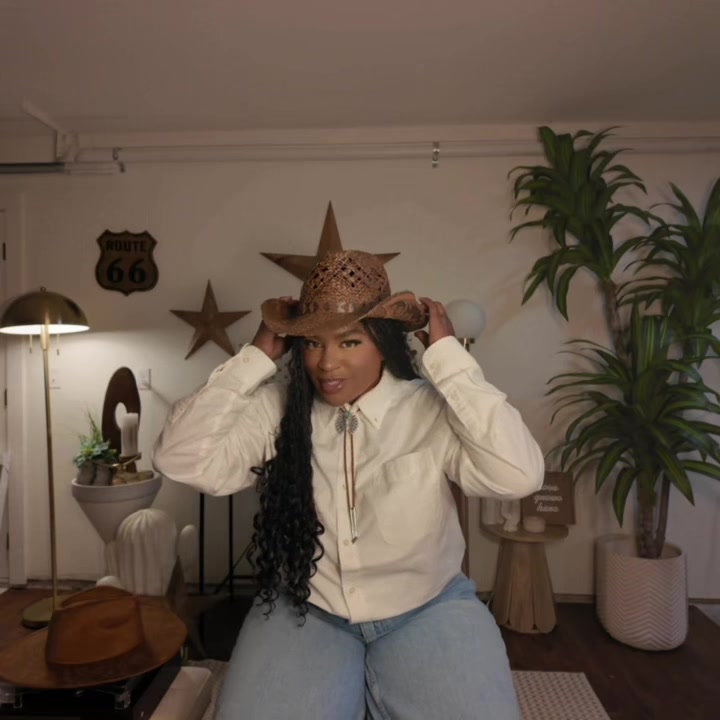 @Ester Dean
