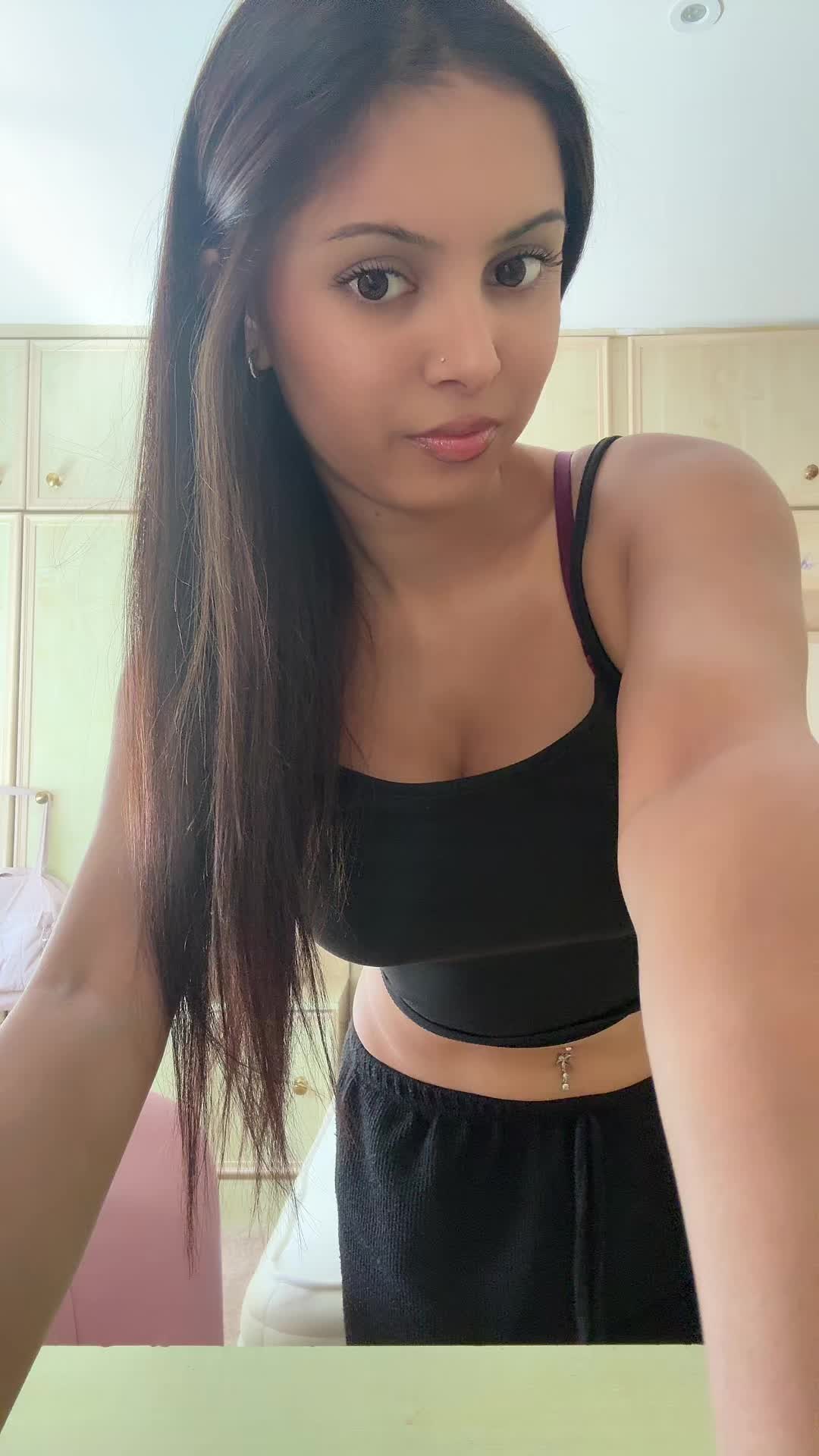 @🐰