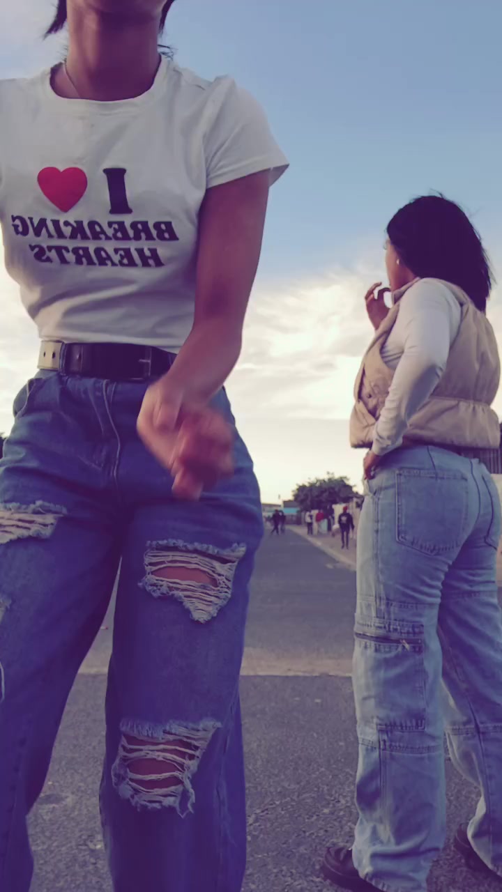 @thatgirlyonie