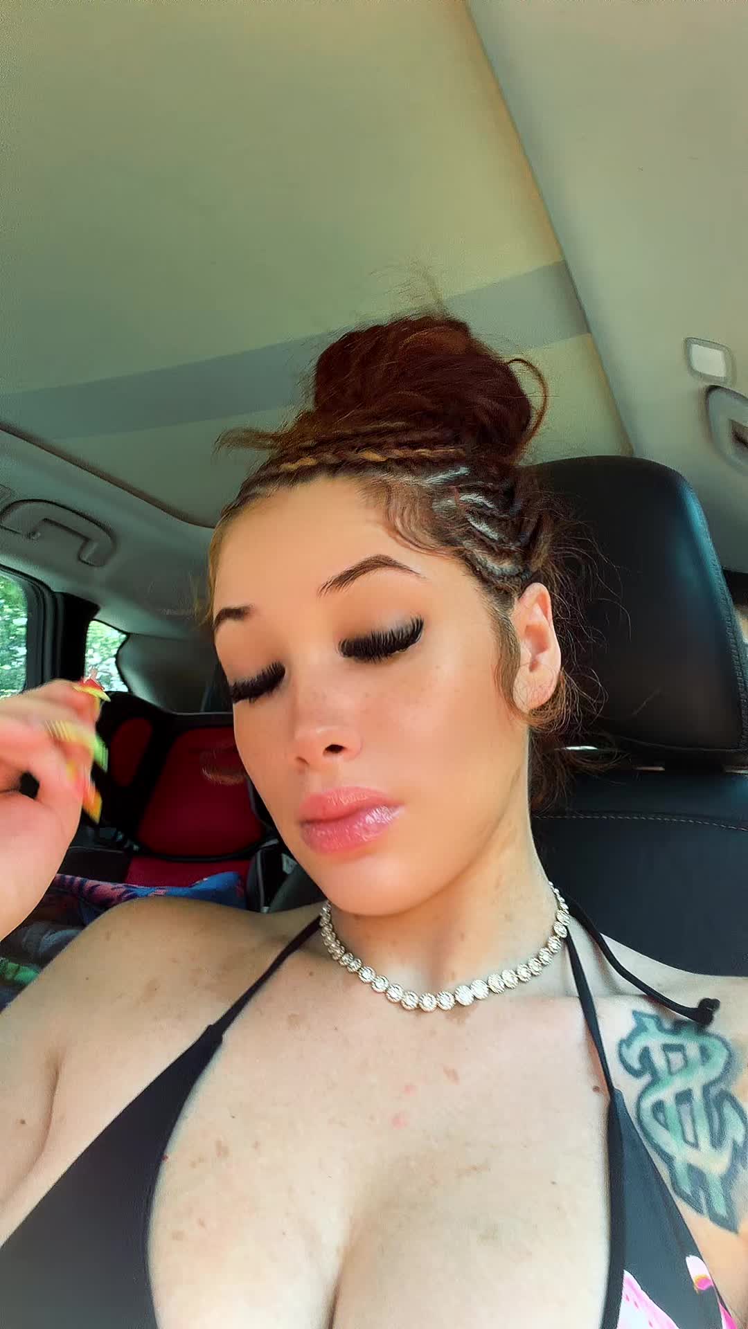 @Raw Barbie