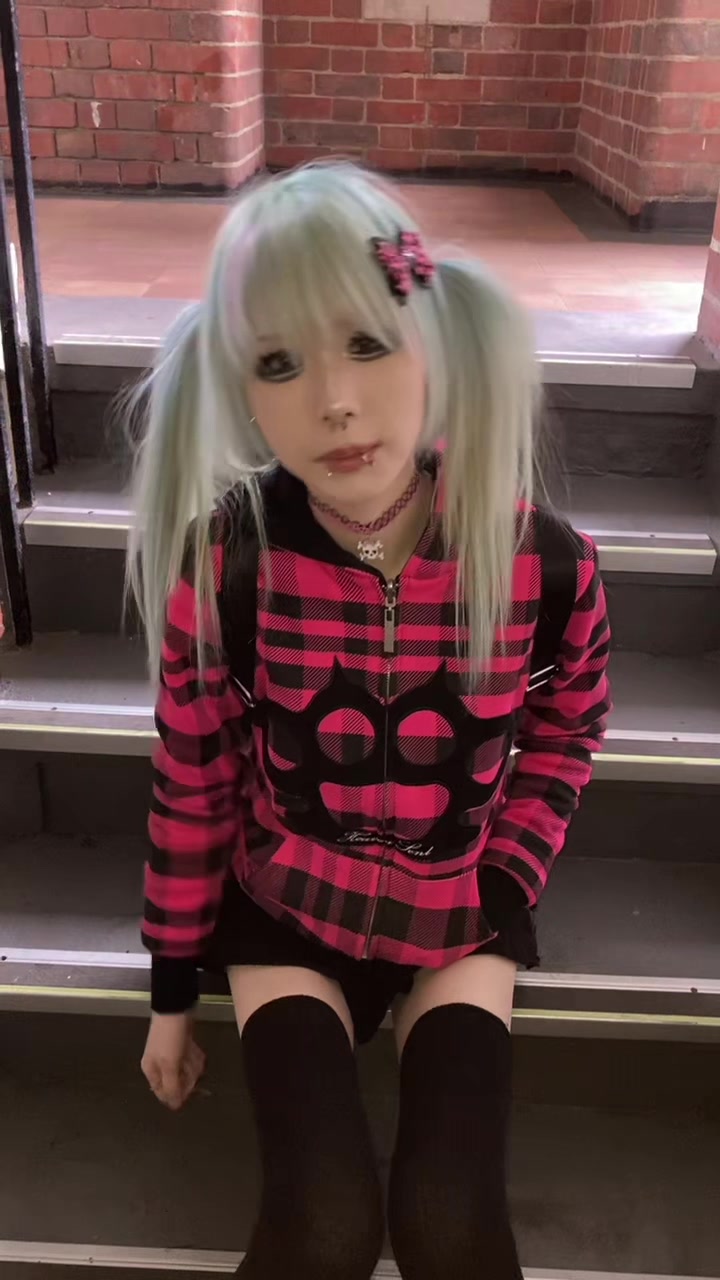 @hyonzni