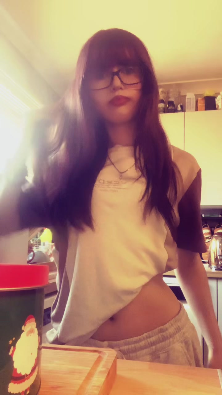 @sums 🧛♀️