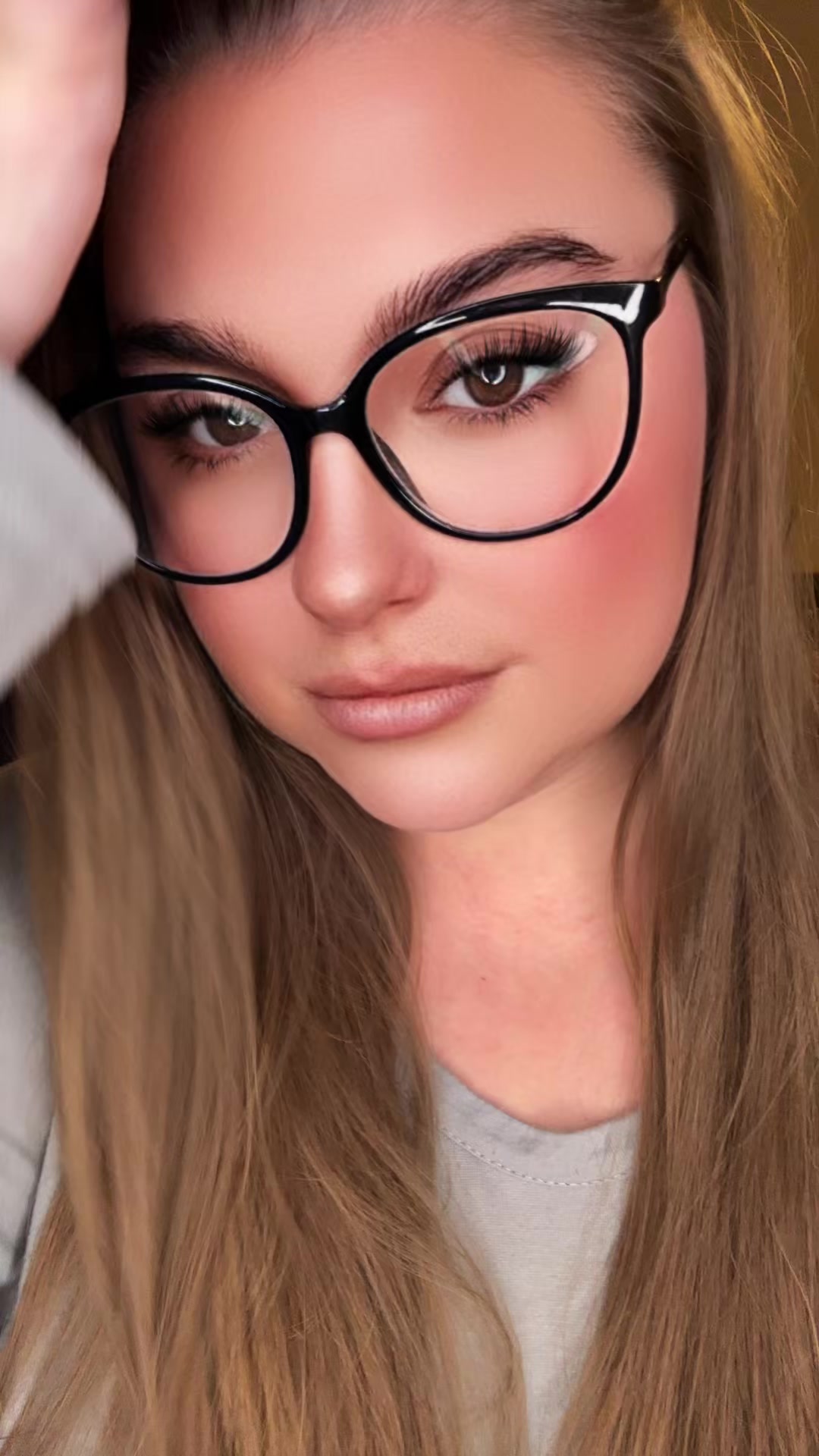 @LusciousLaurax