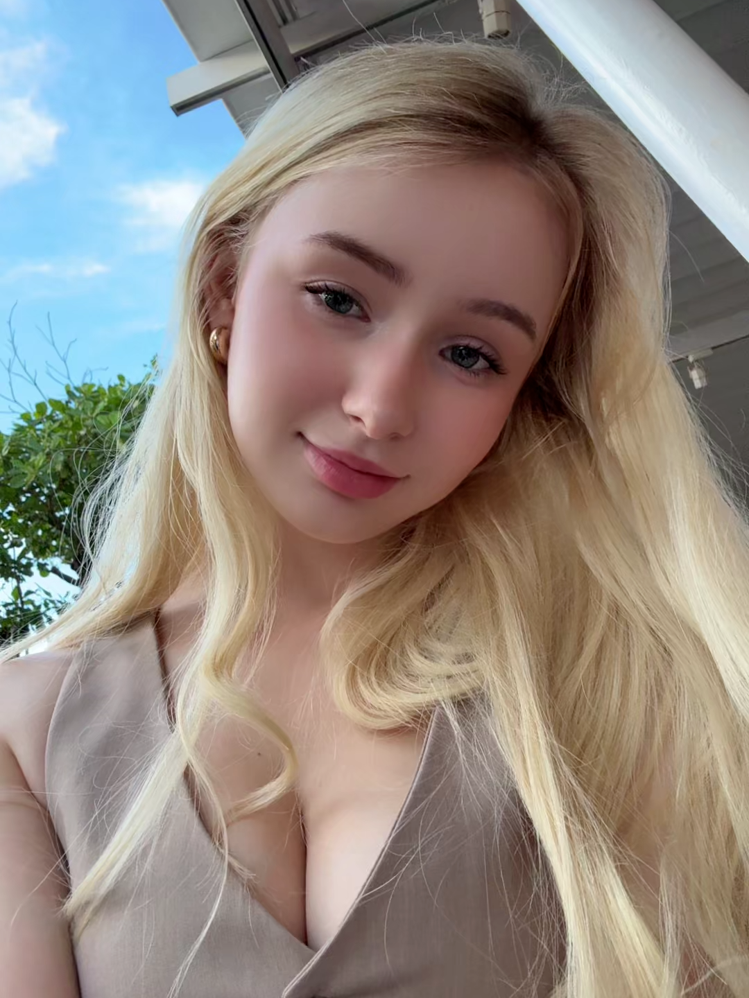 @❦