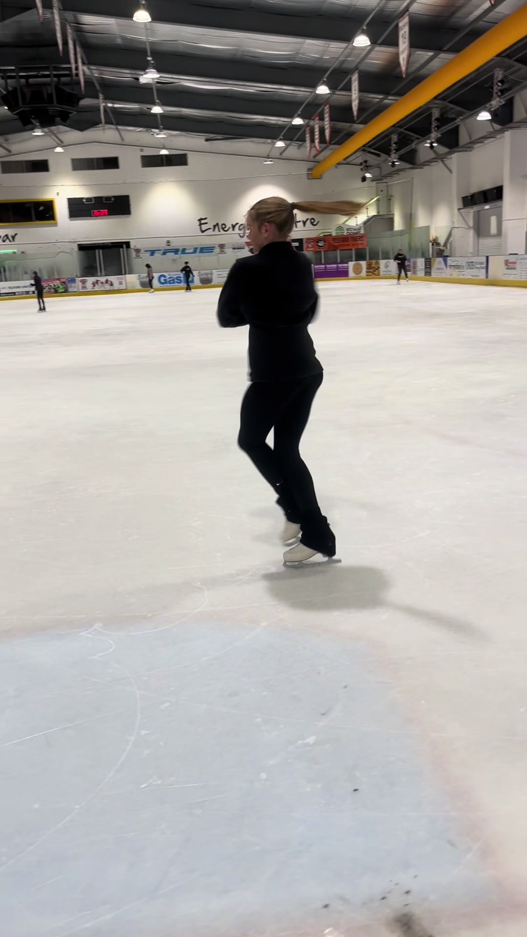 @Naomi ⛸️