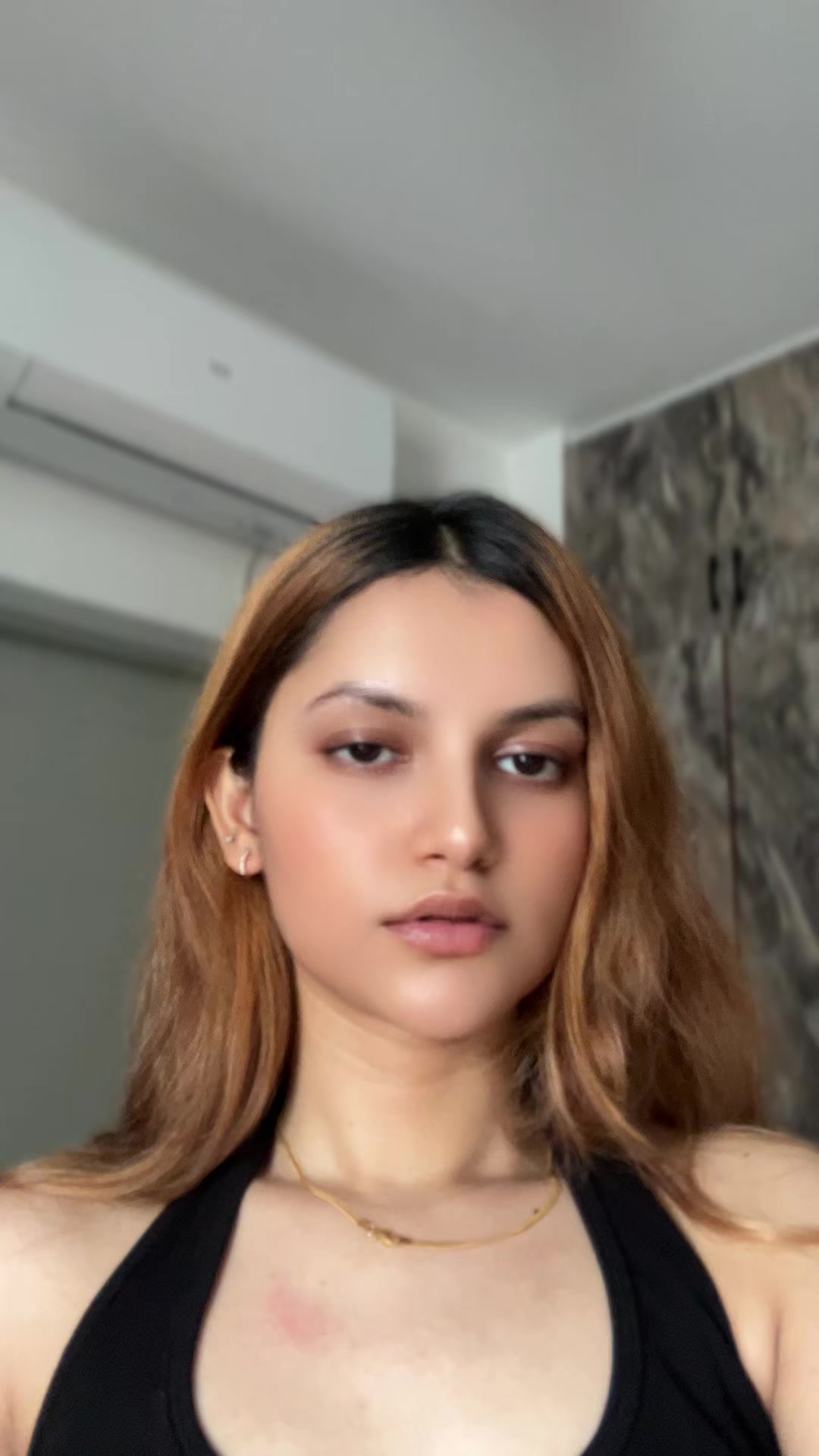 @️