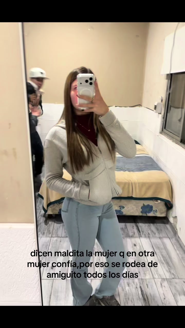 @Brisaaa😇