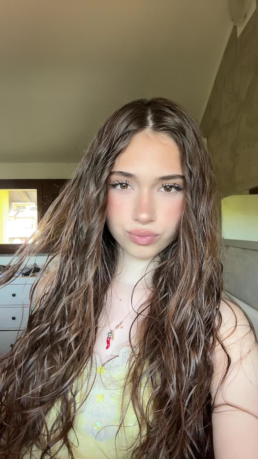 @𝐄𝐋𝐈𝐒𝐀