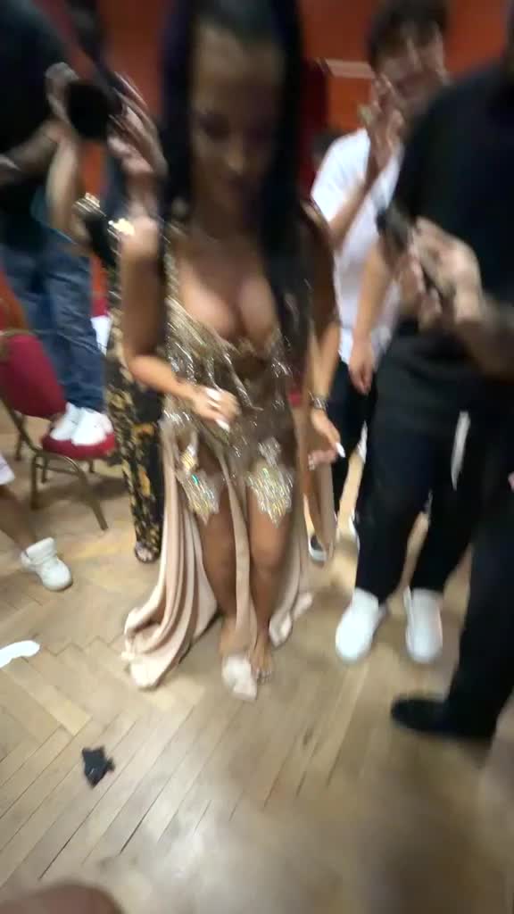 @Ceremia26002_bellydancer