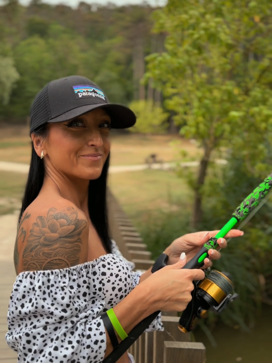 @Erika_fishing💚🖤