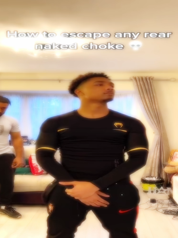 @𝓕𝓞𝓤𝓝𝓔 ✝️