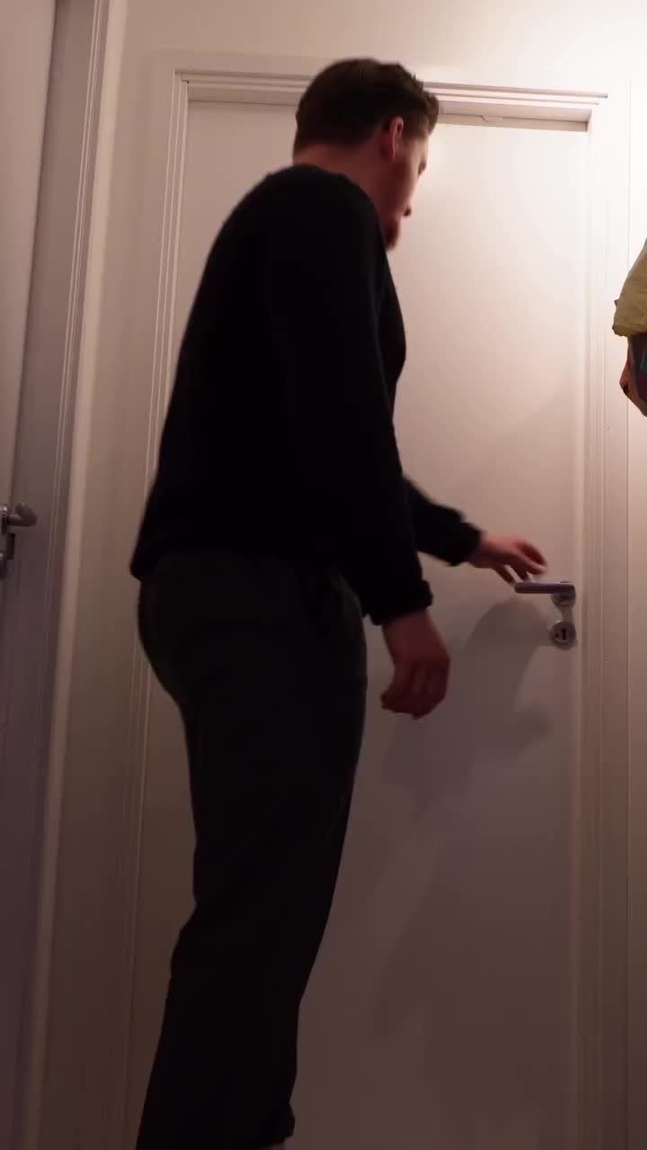 @simonsayssquat