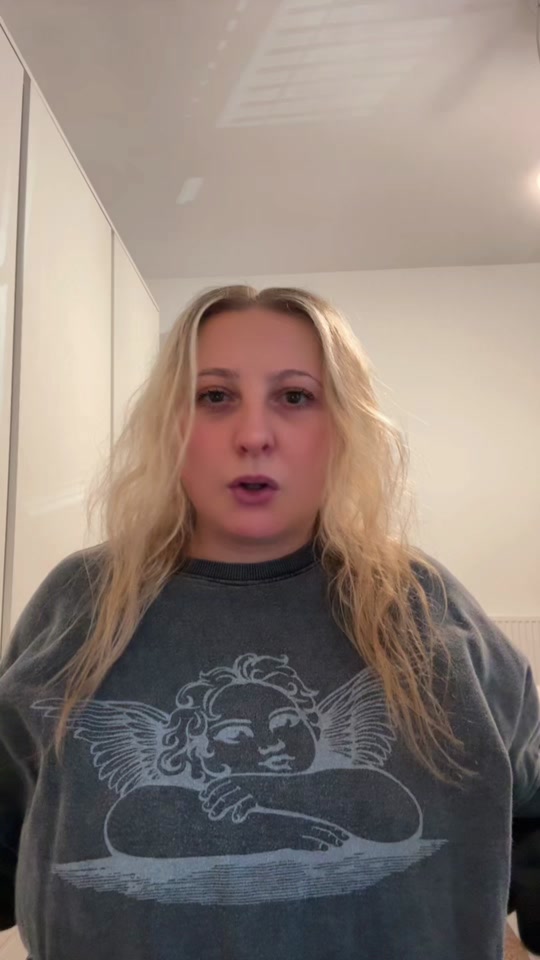 @x_laurrenn