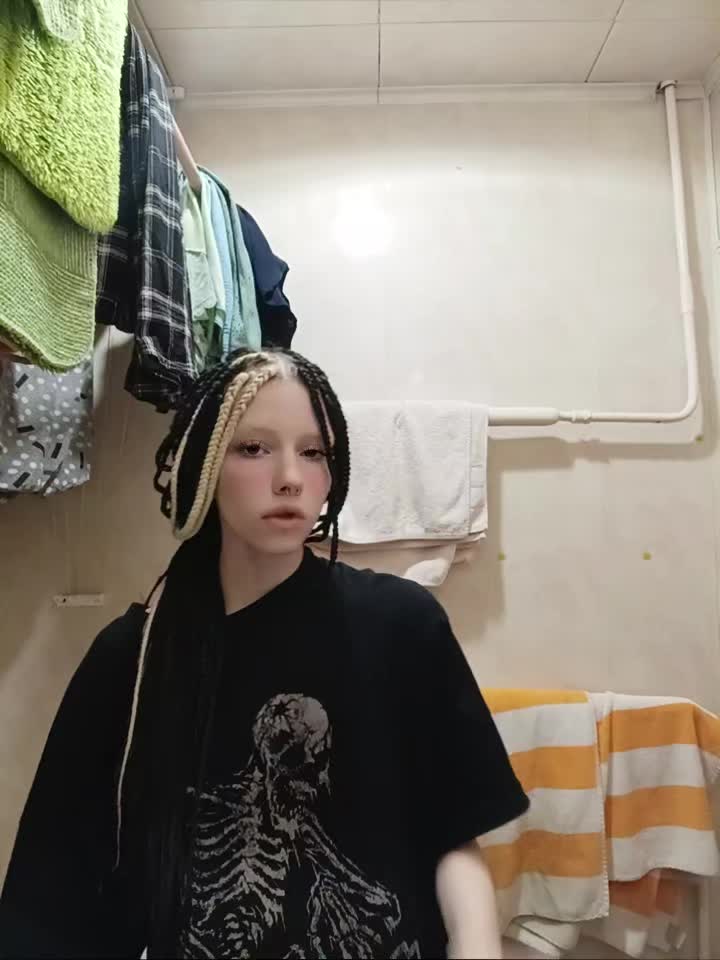 @кто я?👹
