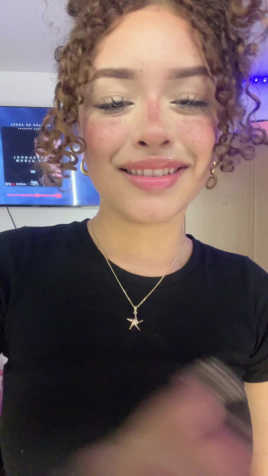 @astridvalentinaa0