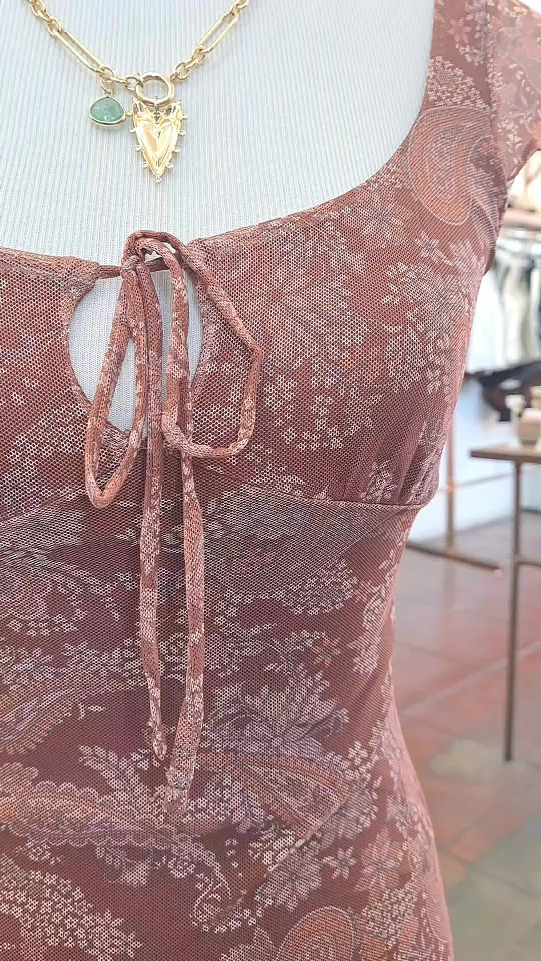 @LEOLA LACE