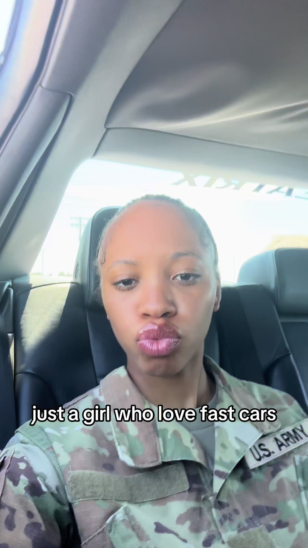 @mercedesamonti