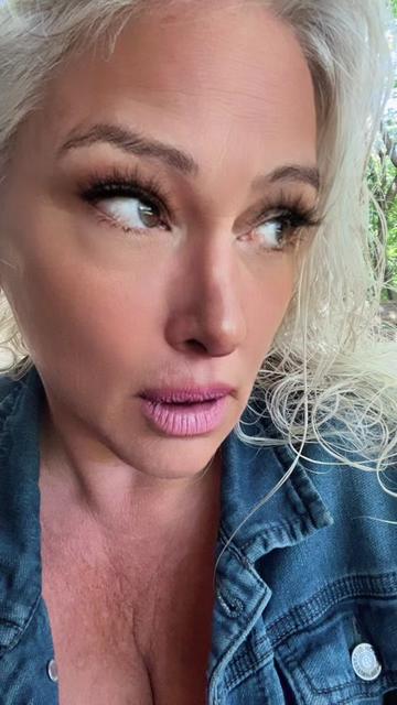 @Canuck 🇨🇦 Cindy ❌
