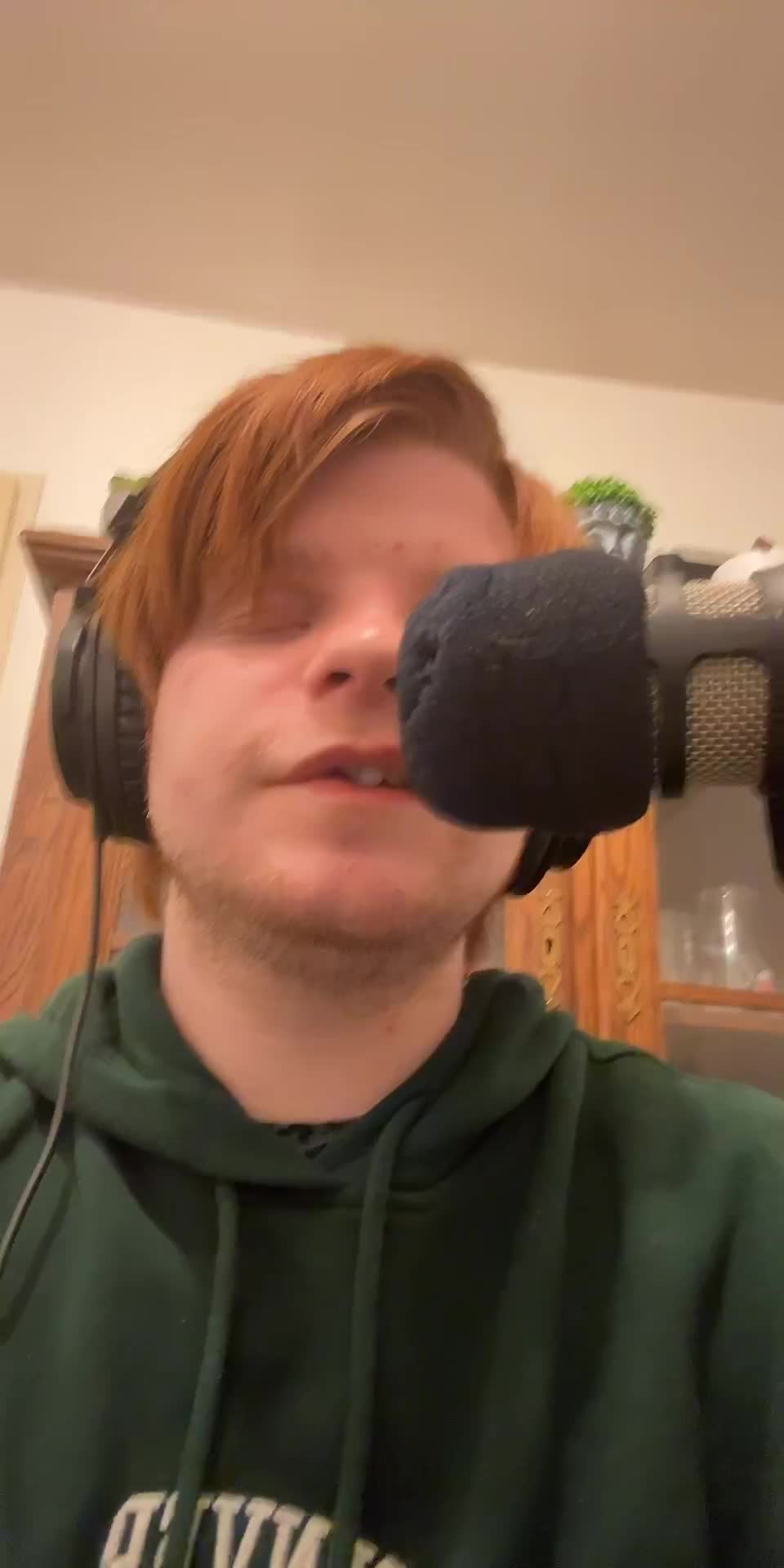 @👨🏼🦯Aurel📻🎙️📰🎶