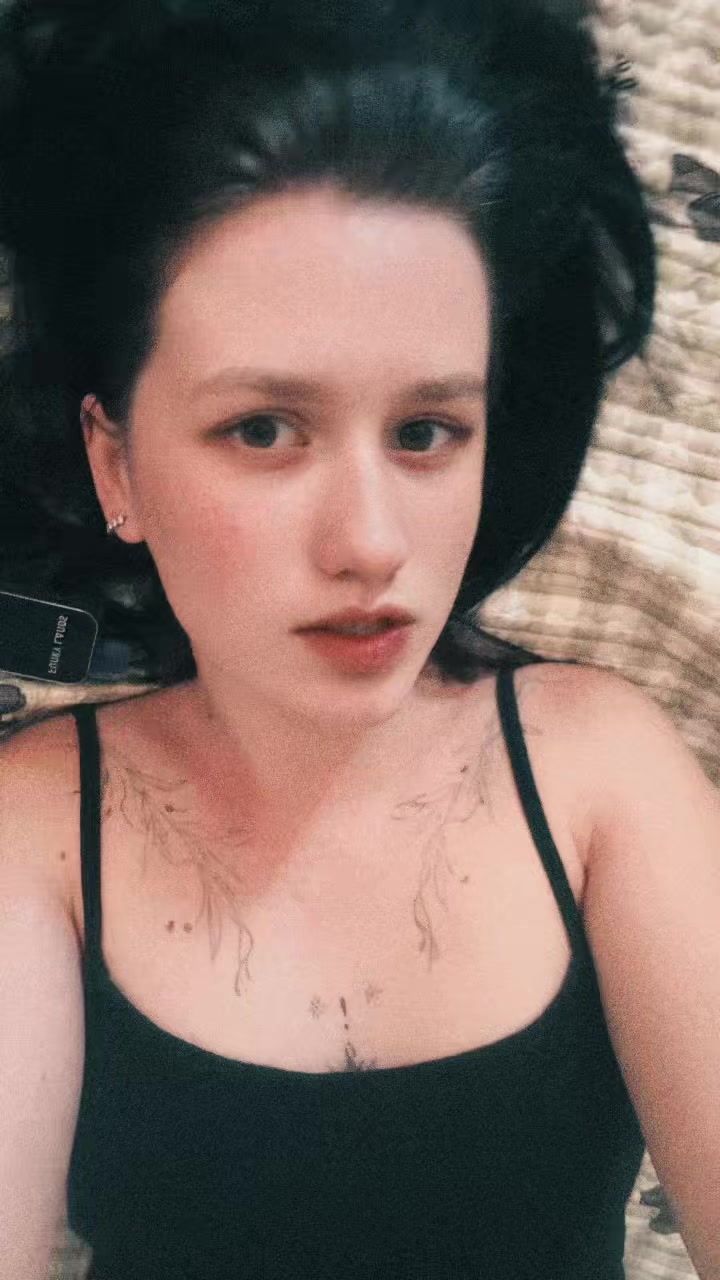 @lavensiaaa