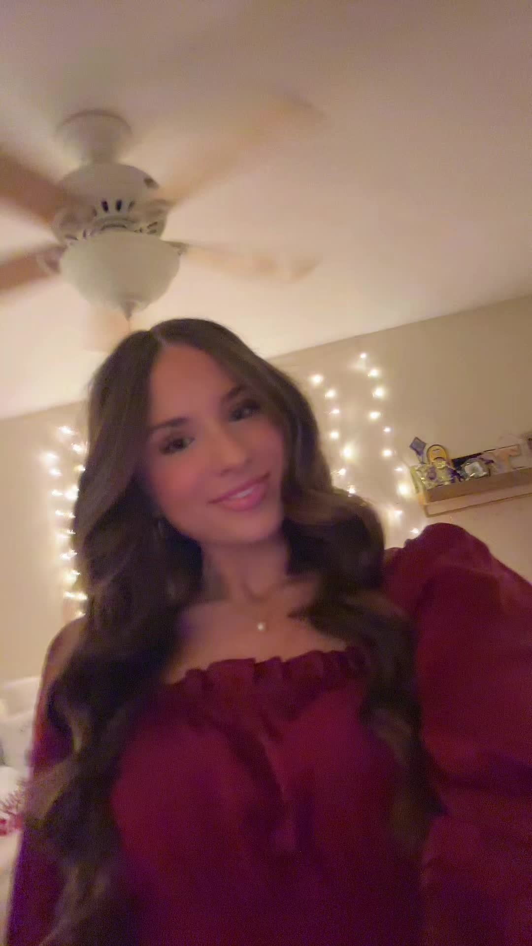 @_nicolenoelle