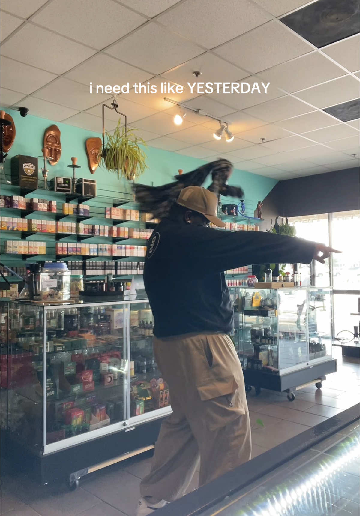 @ant 🦇🖤