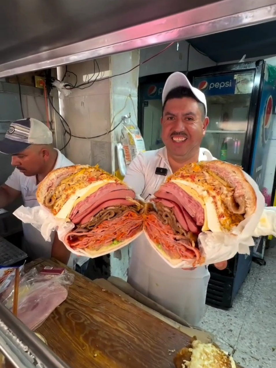@tolucastreetfood
