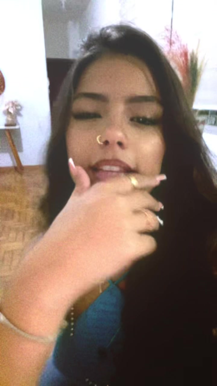 @laviniaaroux