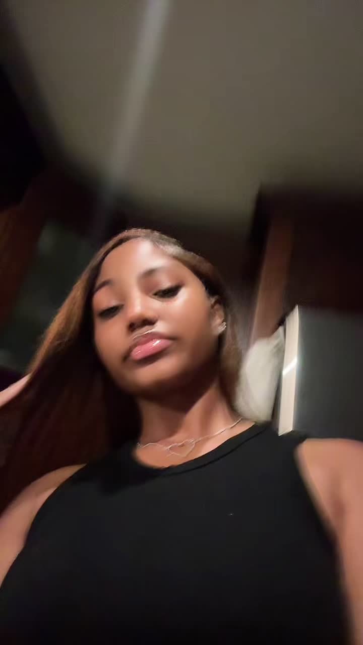 @layna marie