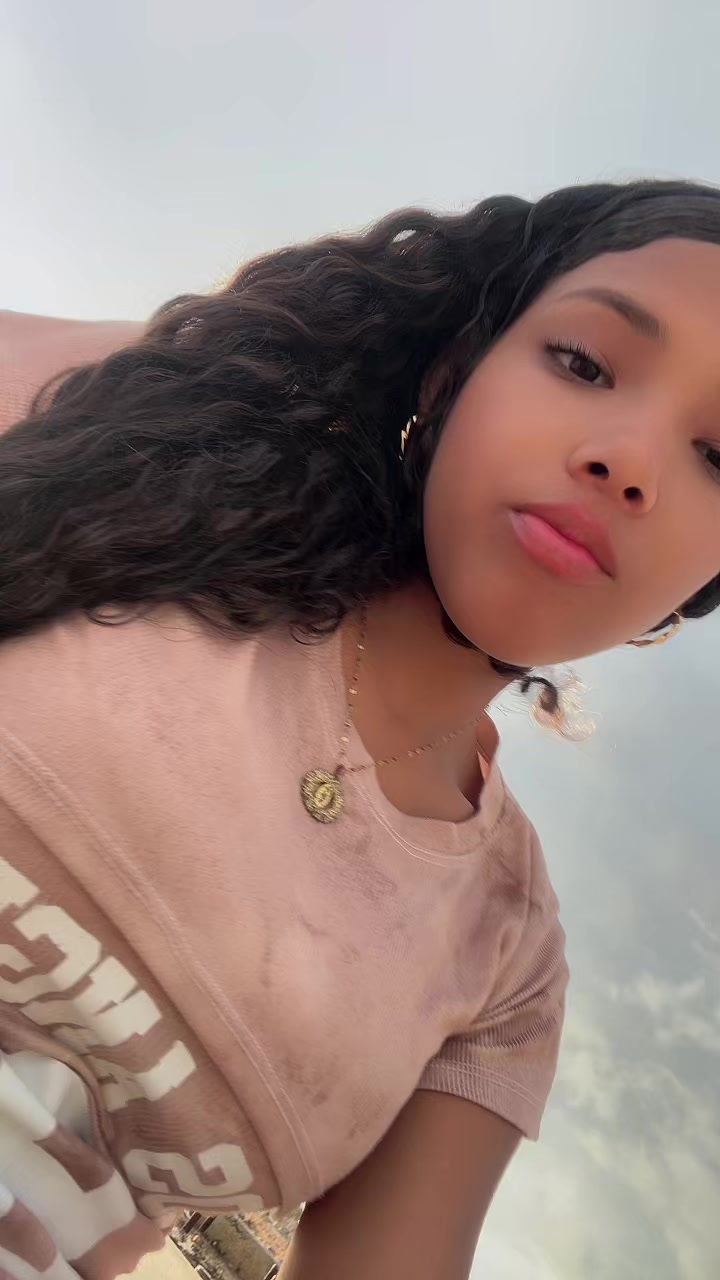 @𝓒𝓮𝓲𝓭𝓮𝓻𝓵𝓲𝓷♛.