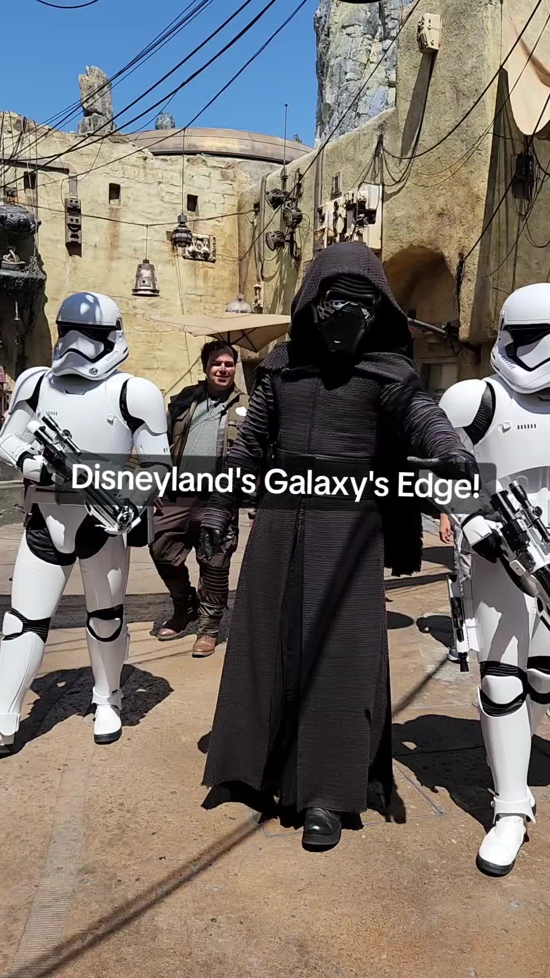 @RenLynndisneygirl🏰🎈🏴&zwj;☠️👸