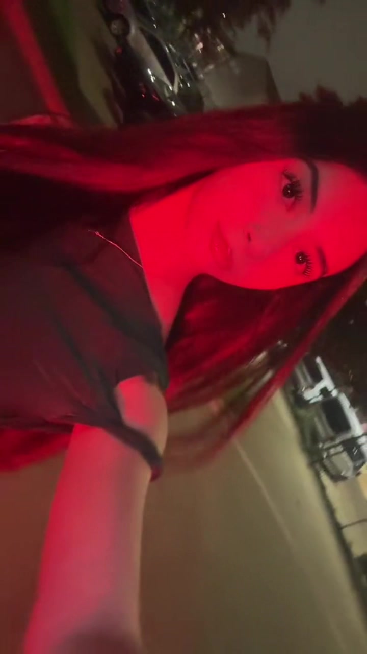 @selena