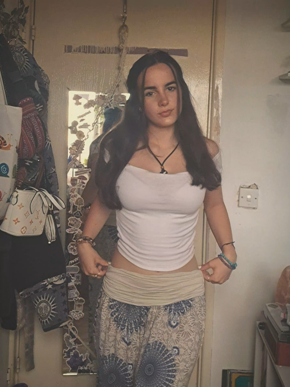 @𝓐𝓶𝓫𝓮𝓻 ☮︎☾𖤓